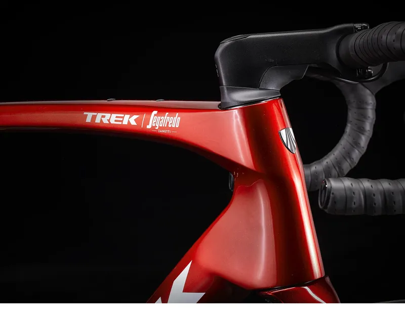 Trek Domane SLR 9 eTap Road Bike in Metallic Red Smoke/Blue Smoke Fade-5